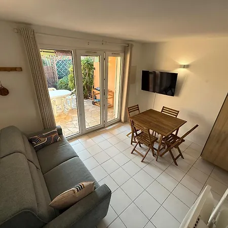 Pavillon Cap Soleil Pour 4 Personnes Сasa de vacaciones *